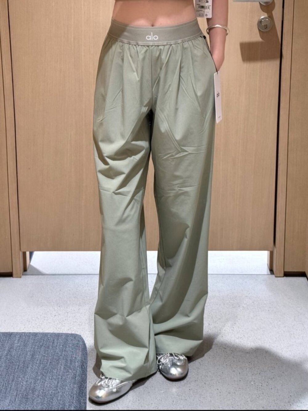 NWT ALO Yoga Dune Grass Trouser🧘♀️Downtown Athleisure Suit Up 30" Inseam
